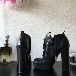 Circus by Sam Edelman Whitley Platform Boots
